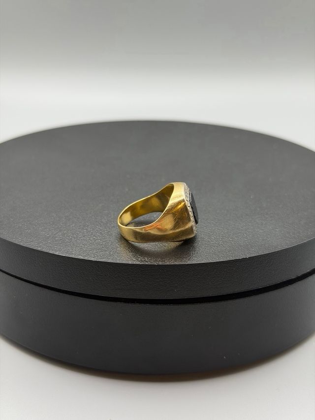 Ref45 Anillo de oro de 18k.