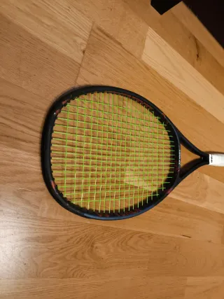 Raqueta Yonex Vcore Pro 330g