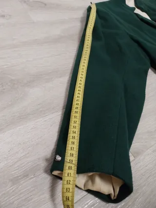 Traje indumentaria tradicional hombre verde