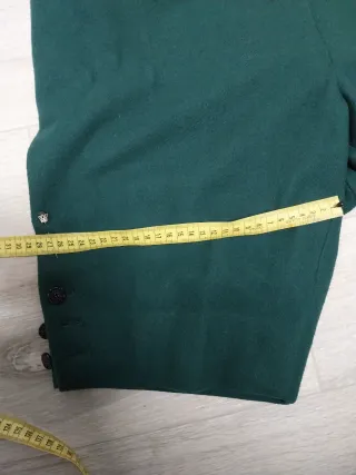 Traje indumentaria tradicional hombre verde