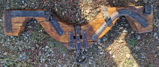 Yugo de madera antiguo