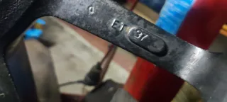 1 Llanta 17 Yokohama 205/40/17 84W 4x100