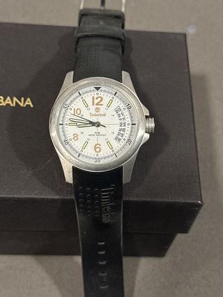 Reloj Timberland blanco y negro