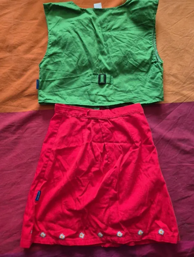 Conjunto falda y chaleco pastora talla 6