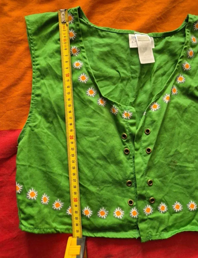 Conjunto falda y chaleco pastora talla 6