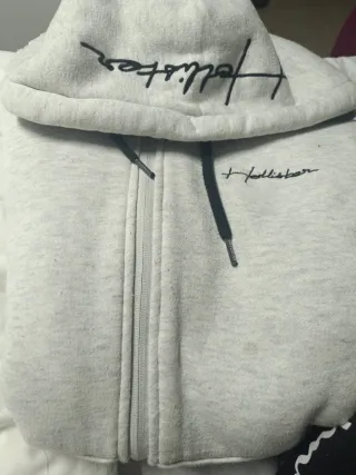 Sudadera Hollister Gris con Cremallera