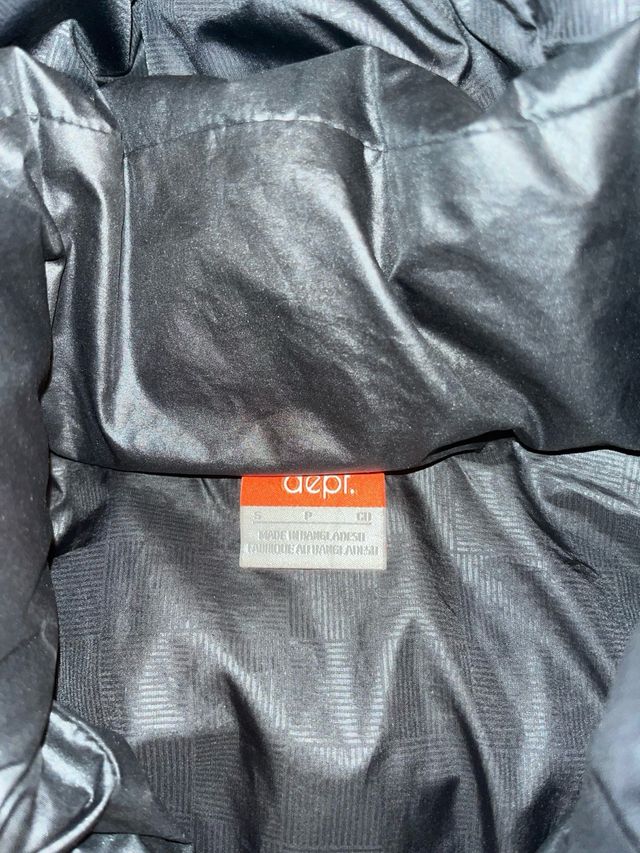 Chaqueta Nike Negra con Capucha