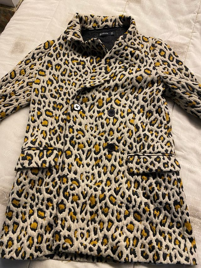 Chaqueta Stradivarius Animal Print