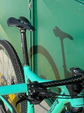 Orbea Oiz M10 XTR Carbono Kashima