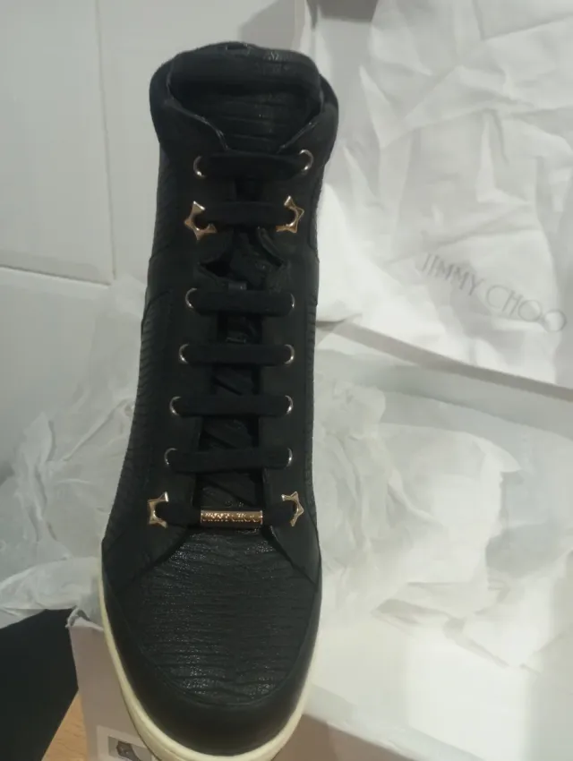 Botín Jimmy Choo Negro y Beige. Nuevo sin estrenar