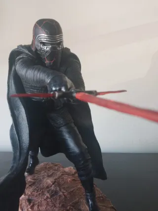 Figura Star Wars Kylo Ren Gentle Giant 1/7