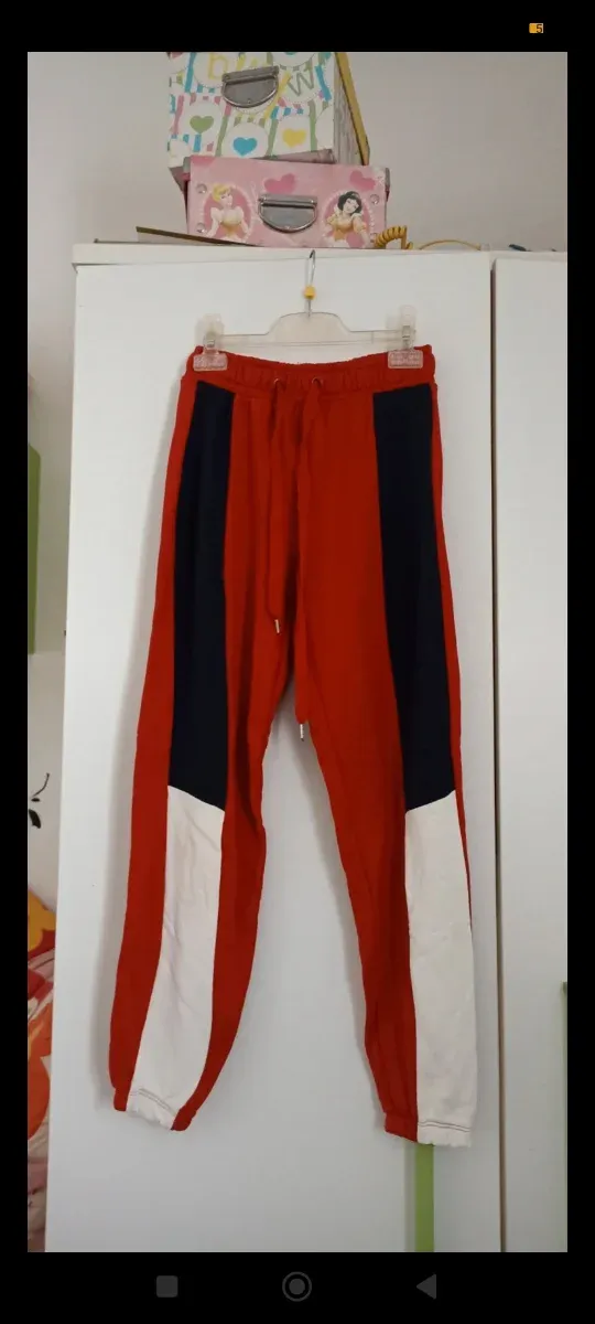 Pantalón nunca usado jogger chándal unisex Bershka