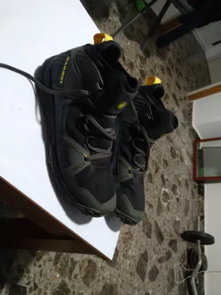 Botas de montaña Mammut Gore-Tex nuevas