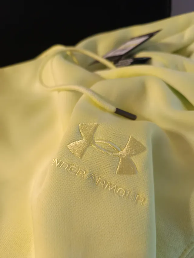 Sudadera Under Armour Amarilla