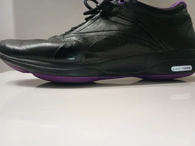 Deportivas Reebok Negras y Moradas