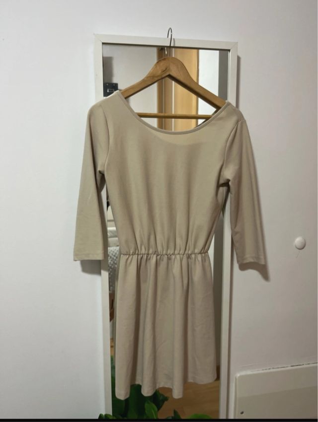 Vestido beige talla L