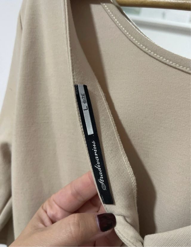 Vestido beige talla L