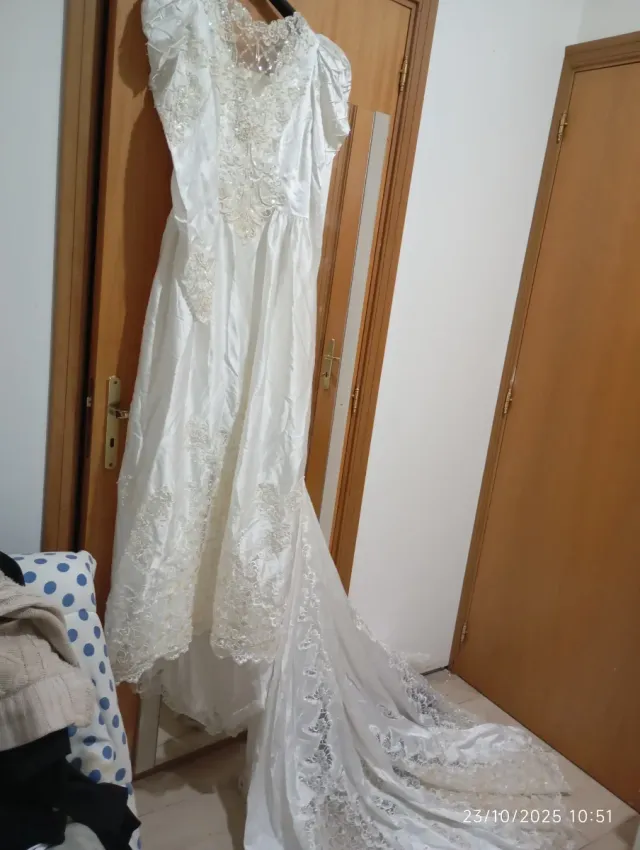 Bellissimo Abito da Sposa Bianco