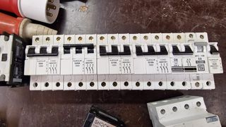 Interruptor Diferencial Eléctrico SURSUM