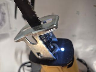 SIERRA SABLE DE BATERIA