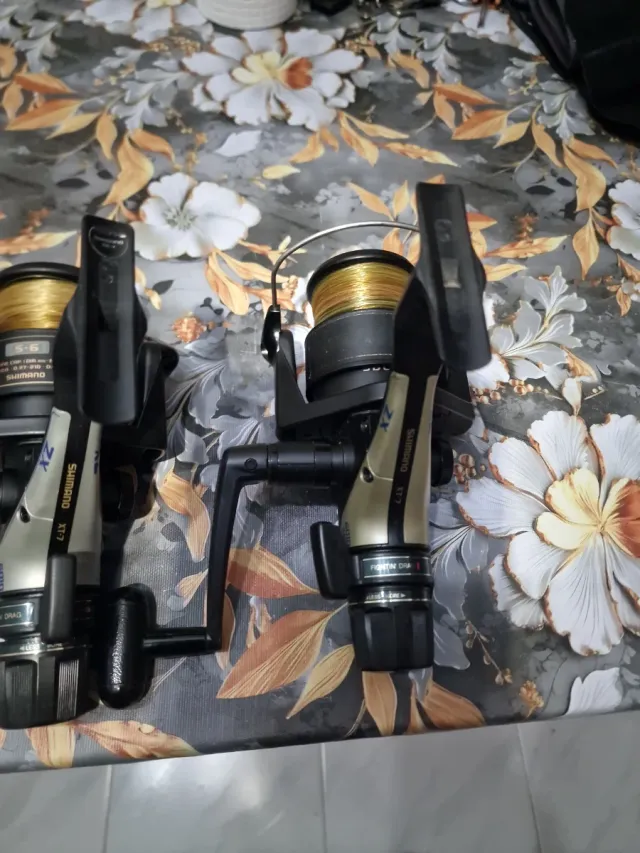 Pareja de Carrete Shimano ZX 6010