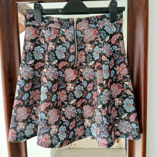 Falda Stradivarius Estampada Evasé