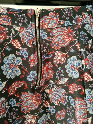 Falda Stradivarius Estampada Evasé