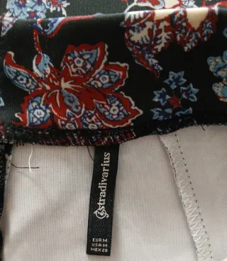 Falda Stradivarius Estampada Evasé