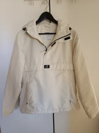 Pull&Bear Canguro Blanco y Negro