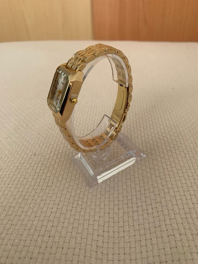 Reloj Quartz Dorado Elegante Mujer Quartz