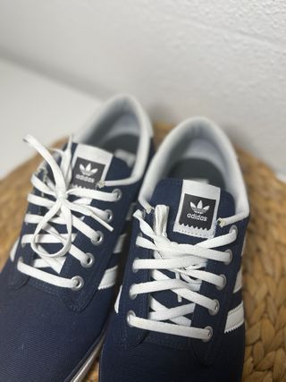 Zapatillas Adidas Kiel Talla 44