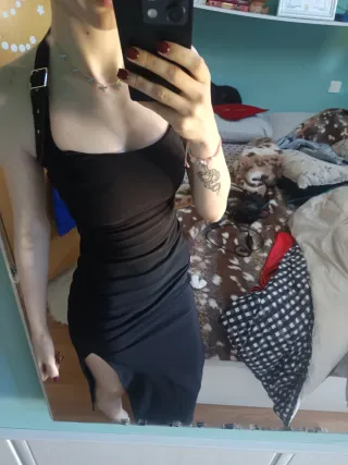 Vestido negro manga corta