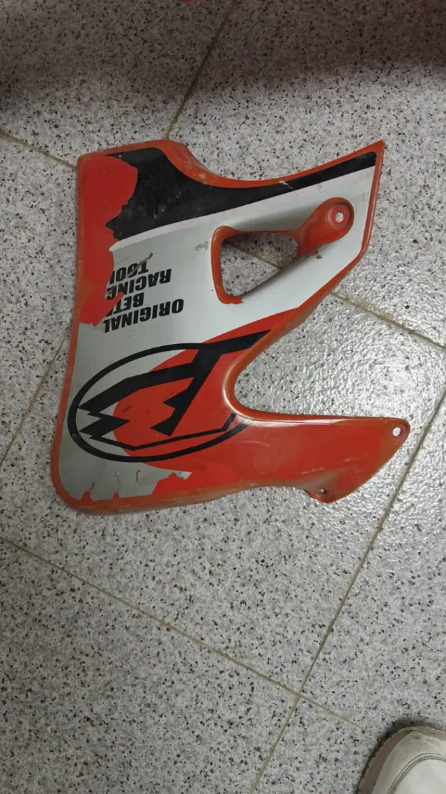 Chapas Delanteras originales Beta Trueba 49cc