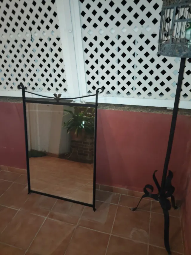 Espejo de forja negro