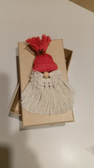 GNomo de Navidad Macramé En todos los colores.