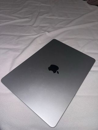 MacBook Air M2 2022