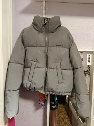 Chaqueta reflectante gris oversize