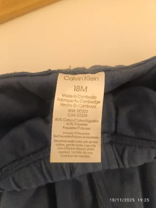 Pantalones Calvin Klein 18M