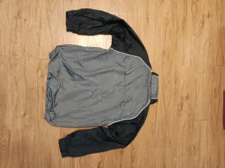 Chaqueta Nike Gris y Negra