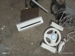 Nintendo Wii con Volante y 7 Juegos