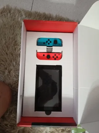 Nintendo Switch Azul/Rojo + Accesorios