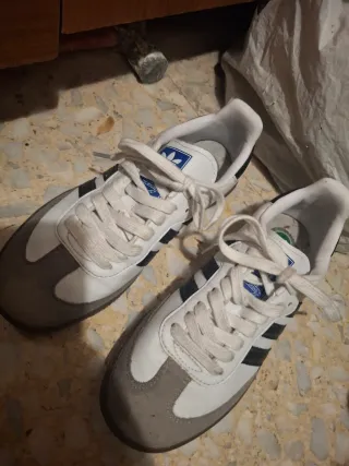 Zapatillas Adidas Samba Gris y Blanco
