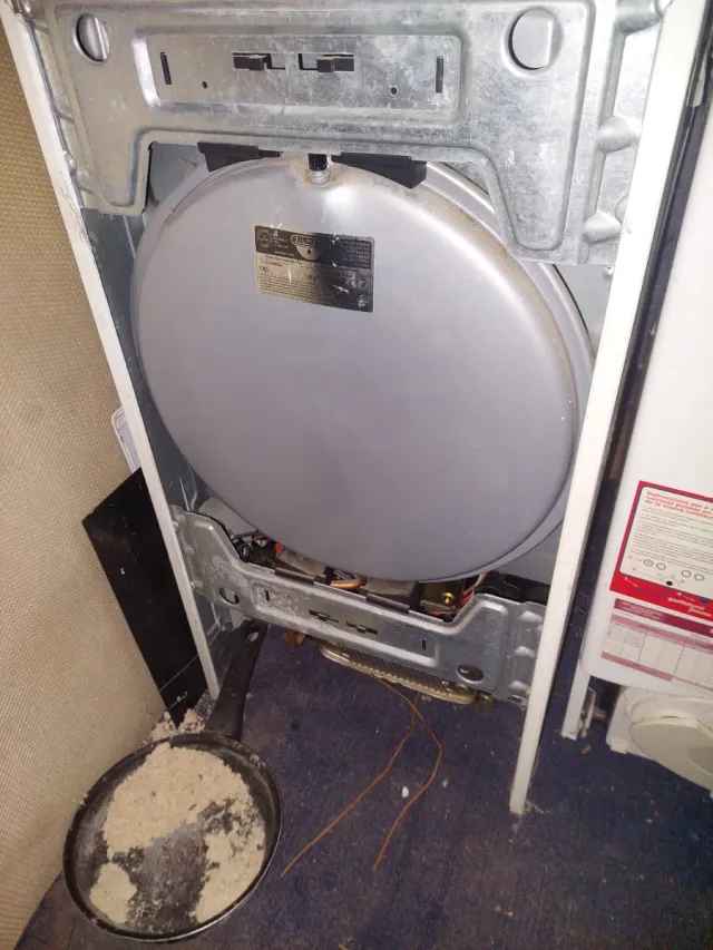 Caldera  ariston Blanca