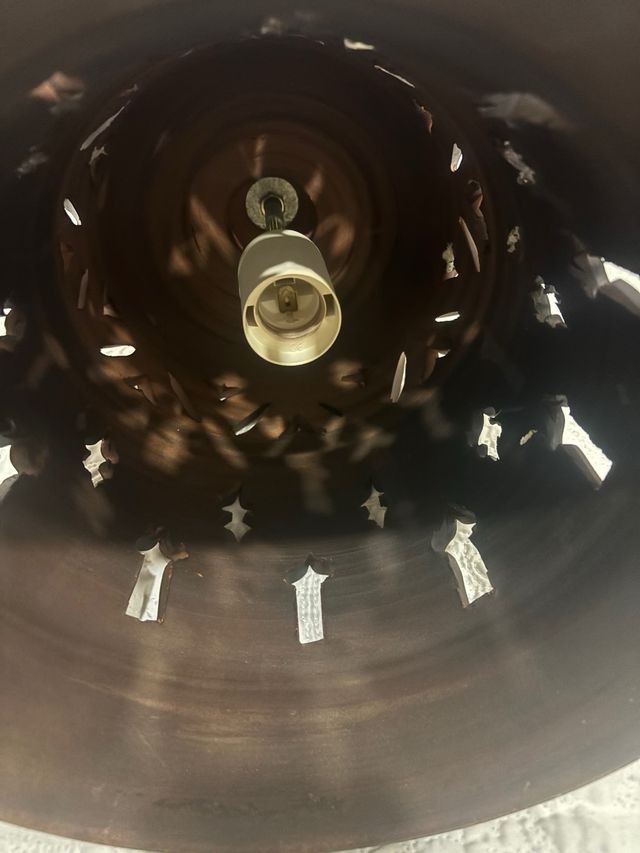 Lámpara colgante de barro artesanal