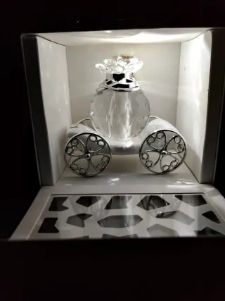 Profumatore in cristallo e metallo