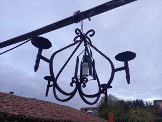 Lámpara de forja exterior