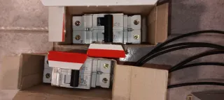 12 Interruptores magnetotermicos