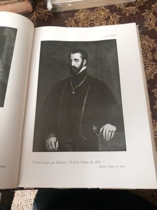 Libro antiguo Carlos V 1958