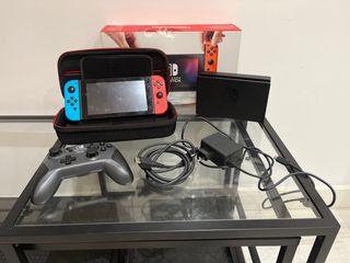 Nintendo Switch Azul/Rojo + Accesorios