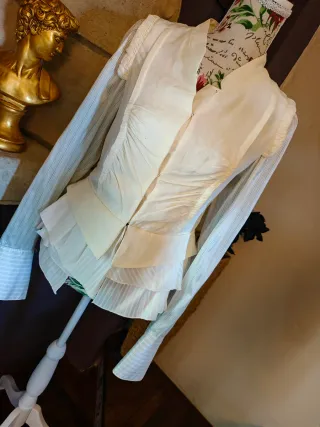 CAMISA ROMÁNTICA EDICIÓN LIMITADA ZARA ICONS